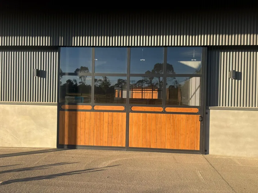 Full Circle Stables, the project